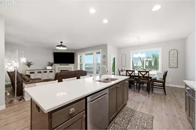 618 E Tanoak Ave, La Center, WA 98629 - Photo 13