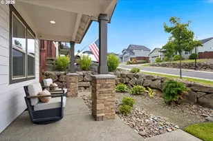 618 E Tanoak Ave, La Center, WA 98629 - Photo 5