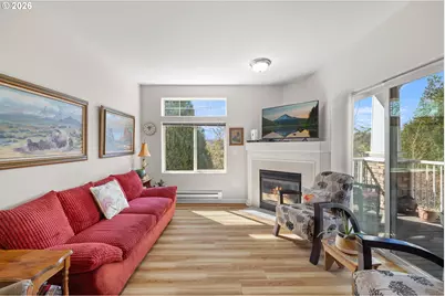 14721 SW Beard Rd #102, Beaverton, OR 97007 - Photo 3