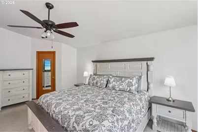 8915 NE 28th Pl, Vancouver, WA 98665 - Photo 31