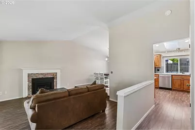 8915 NE 28th Pl, Vancouver, WA 98665 - Photo 9