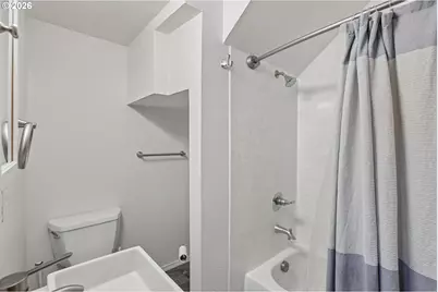 8915 NE 28th Pl, Vancouver, WA 98665 - Photo 25