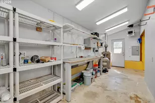 9885 SW Sattler St, Portland, OR 97224 - Photo 35