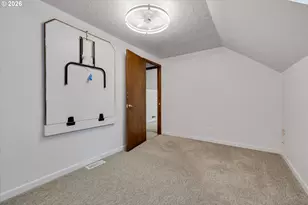 9885 SW Sattler St, Portland, OR 97224 - Photo 27