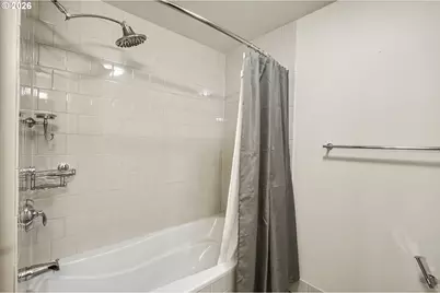 1221 SW 10th Ave #219, Portland, OR 97205 - Photo 5