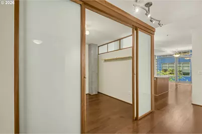1221 SW 10th Ave #219, Portland, OR 97205 - Photo 7