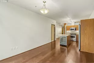1221 SW 10th Ave, Portland, OR 97205 - Photo 23