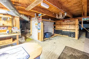 875 Signal Way, Coos Bay, OR 97420 - Photo 35