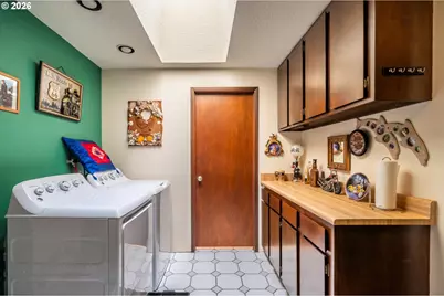 875 Signal Way, Coos Bay, OR 97420 - Photo 27