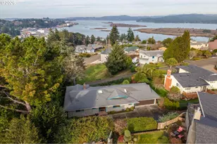 875 Signal Way, Coos Bay, OR 97420 - Photo 3