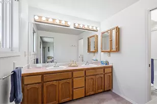 2211 SE Park Crest Ave, Vancouver, WA 98683 - Photo 29