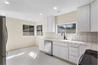 5509 NW Lincoln Ave, Vancouver, WA 98663 - Photo 7