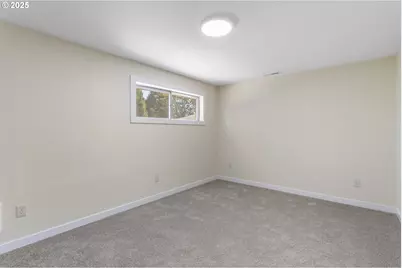 5509 NW Lincoln Ave, Vancouver, WA 98663 - Photo 11