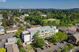 900 NE 81st Ave, Portland, OR 97213 - Photo 23