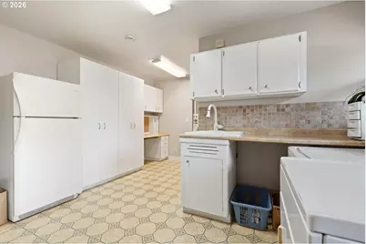 617 N Knights Bridge Rd, Canby, OR 97013 - Photo 13