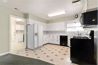 617 N Knights Bridge Rd, Canby, OR 97013 - Photo 11