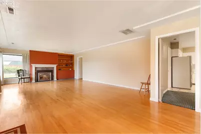 617 N Knights Bridge Rd, Canby, OR 97013 - Photo 5