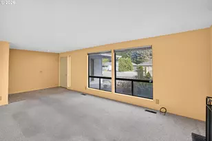 2735 Montello Ave, Hood River, OR 97031 - Photo 3