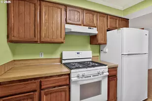 2735 Montello Ave, Hood River, OR 97031 - Photo 9