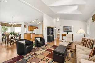 4055 Royal Ave, Eugene, OR 97402 - Photo 11