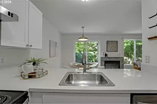 7616 N Edison St, Portland, OR 97203 - Photo 9