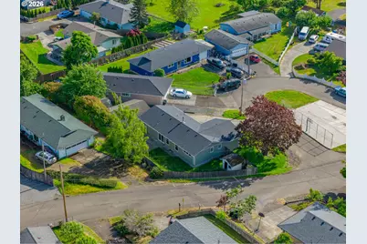 1816 Sunset Ct, Myrtle Point, OR 97458 - Photo 13