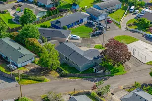 1816 Sunset Ct, Myrtle Point, OR 97458 - Photo 13