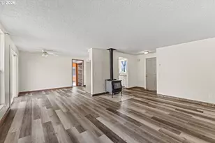 1816 Sunset Ct, Myrtle Point, OR 97458 - Photo 21
