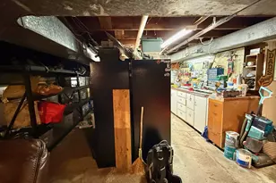 342 W Chapman Ave, Roseburg, OR 97470 - Photo 23