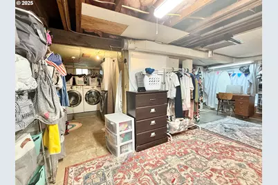 342 W Chapman Ave, Roseburg, OR 97470 - Photo 21