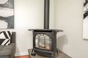 1916 NE 13th Ave, Hillsboro, OR 97124 - Photo 9