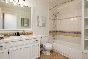 1916 NE 13th Ave, Hillsboro, OR 97124 - Photo 29