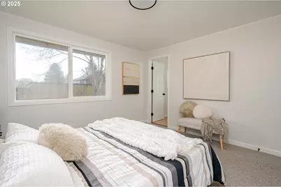 1916 NE 13th Ave, Hillsboro, OR 97124 - Photo 27