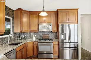 1658 Fircrest Dr, Lake Oswego, OR 97034 - Photo 23