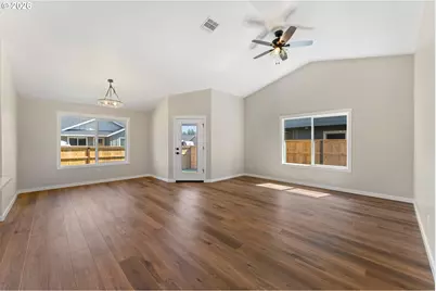 2812 SW Elmer Nelson Ln, Grants Pass, OR 97527 - Photo 3