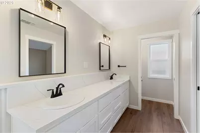 2812 SW Elmer Nelson Ln, Grants Pass, OR 97527 - Photo 11