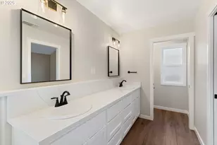 2812 SW Elmer Nelson Ln, Grants Pass, OR 97527 - Photo 11