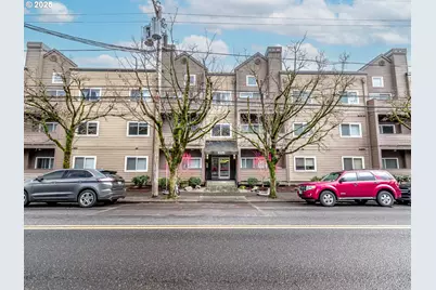 4320 S Corbett Ave #202, Portland, OR 97239 - Photo 1