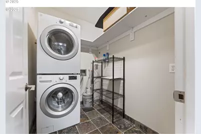 4320 S Corbett Ave #202, Portland, OR 97239 - Photo 29