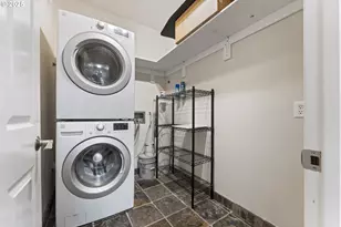 4320 S Corbett Ave, Portland, OR 97239 - Photo 29