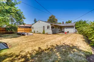 11810 NE Siskiyou St, Portland, OR 97220 - Photo 19