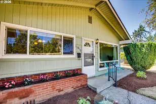 11810 NE Siskiyou St, Portland, OR 97220 - Photo 7