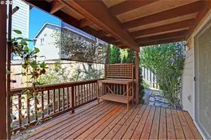 7439 SE 157th Ave, Portland, OR 97236 - Photo 27