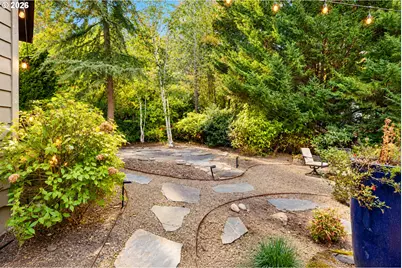 2133 SW Arnold St, Portland, OR 97219 - Photo 47