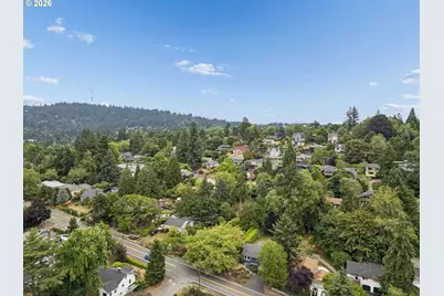 7010 SW 35th Ave, Portland, OR 97219 - Photo 47