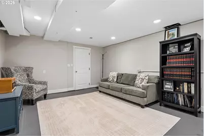7010 SW 35th Ave, Portland, OR 97219 - Photo 29