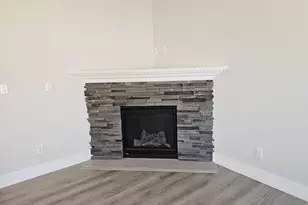 453 N 12th St, Saint Helens, OR 97051 - Photo 5