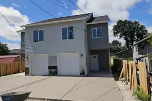 453 N 12th St, Saint Helens, OR 97051 - Photo 9