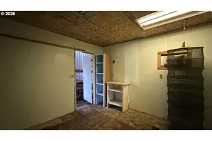 13469 Ramsey Rd, Gold Hill, OR 97525 - Photo 11