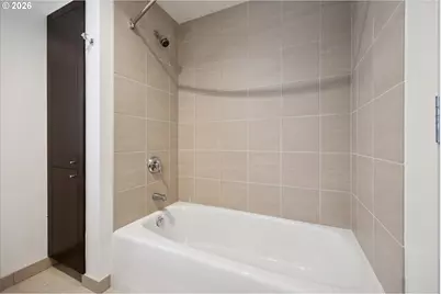 1900 S River Dr #N101, Portland, OR 97201 - Photo 45